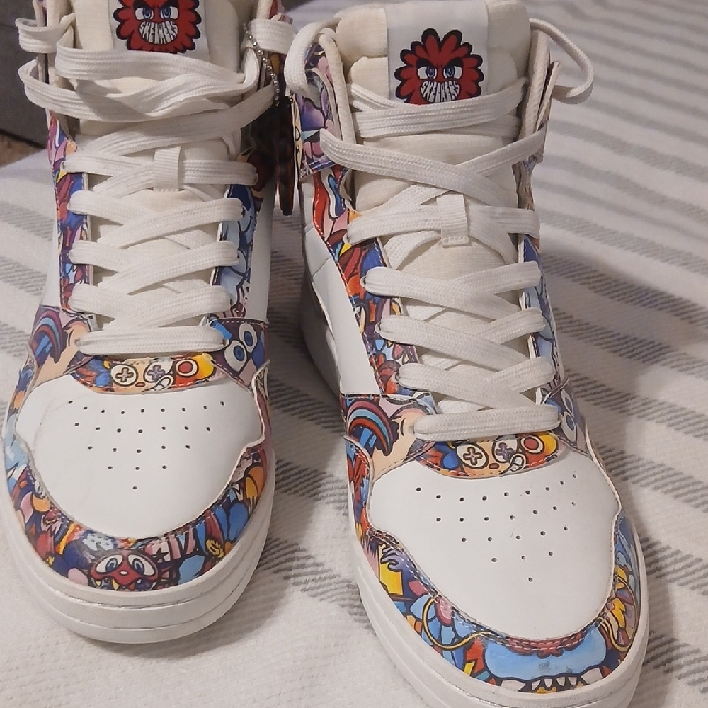 Skechers White Multicolor High-Top Sneakers with Floral Graphic